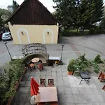 Kleinmünchen Garni Hotel