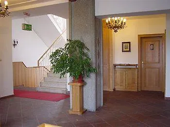 Hotel Kleinmuenchen 2*