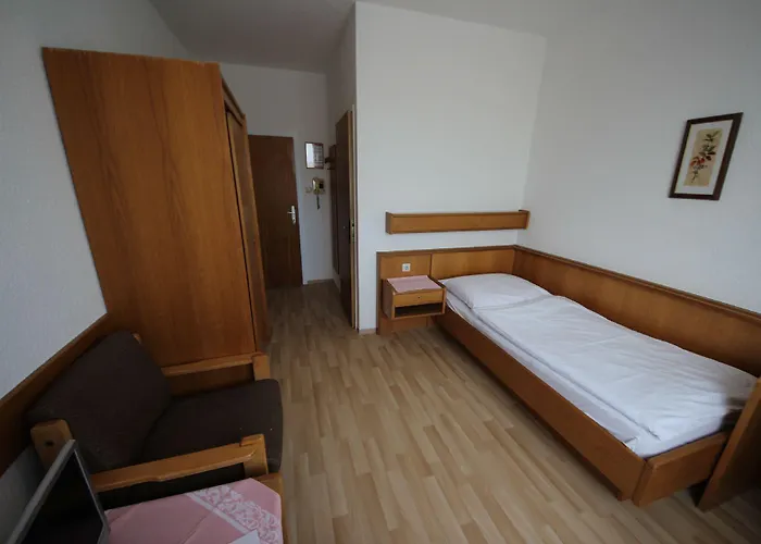 Kleinmunchen Garni Hotel 2*